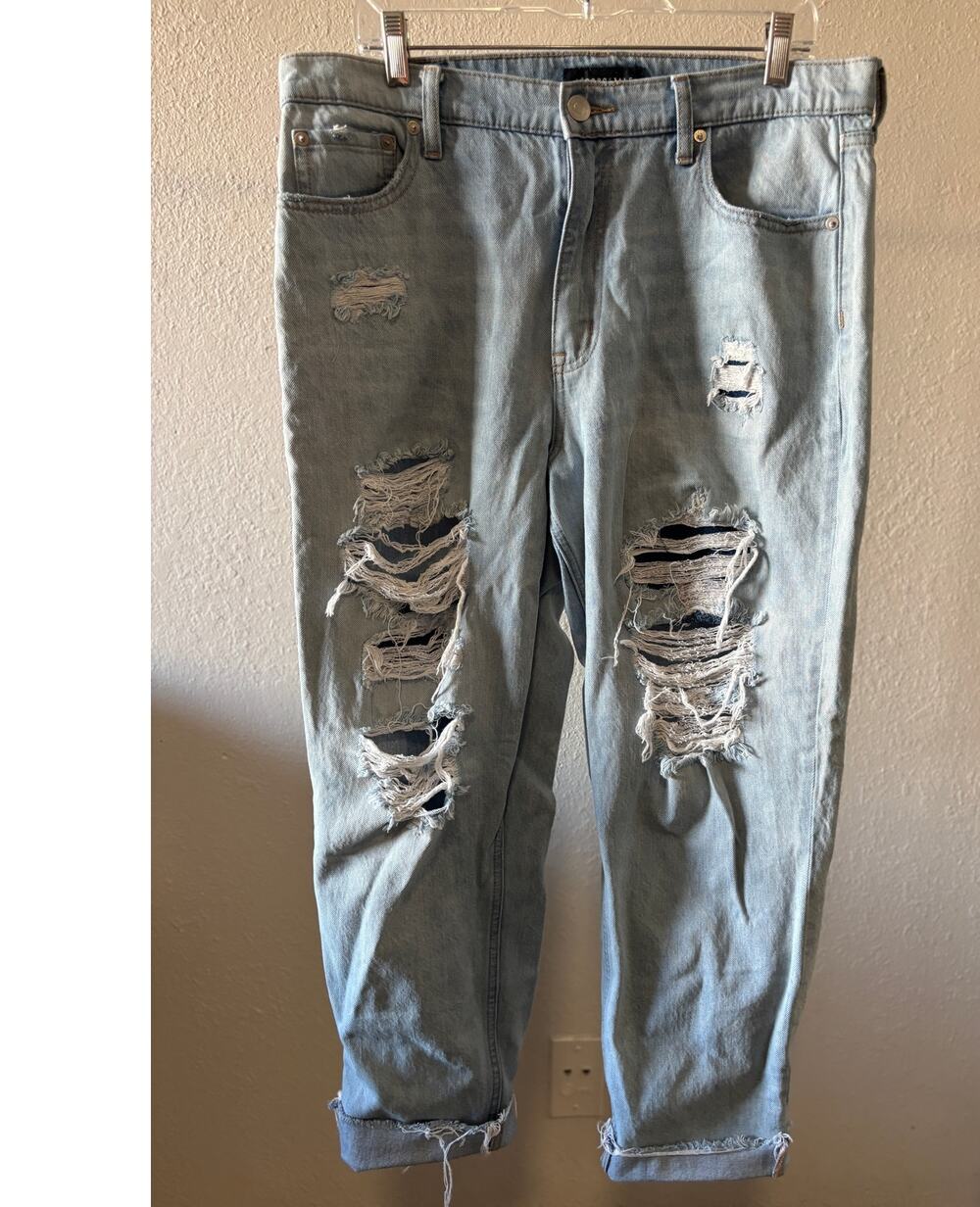Aeropostale Mom Jeans Distressed Size 14